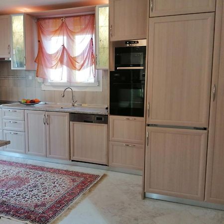 Prime Luxury Villa Beach Front Βρασνά Εξωτερικό φωτογραφία