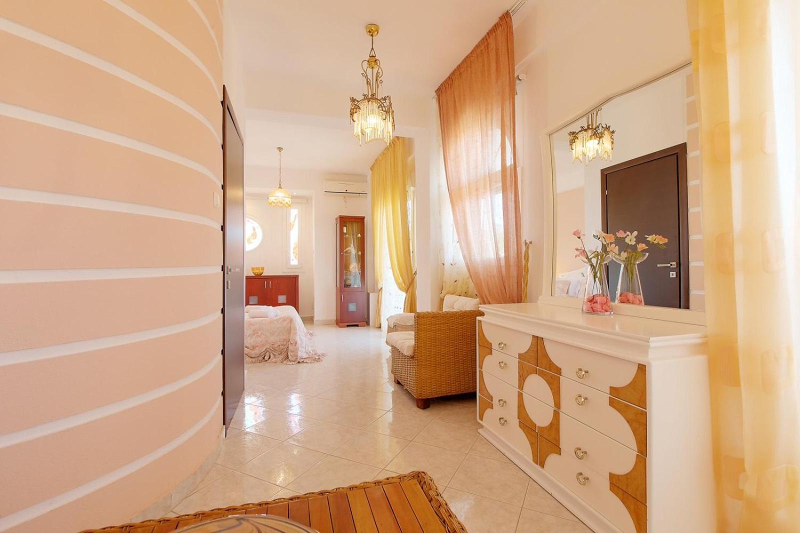 Prime Luxury Villa Beach Front Βρασνά Εξωτερικό φωτογραφία