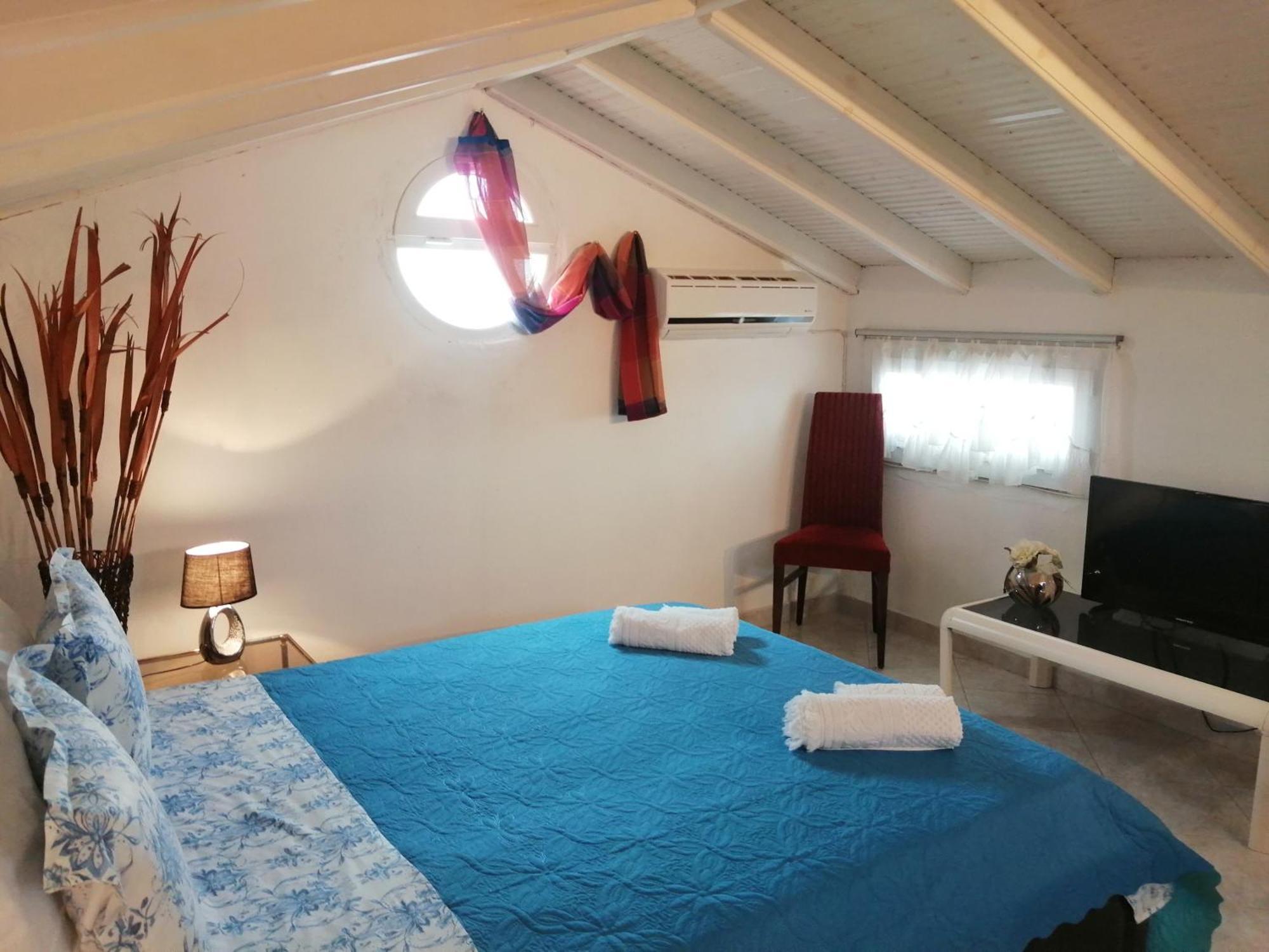 Prime Luxury Villa Beach Front Βρασνά Εξωτερικό φωτογραφία